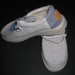 Hey Dude Wally youth size 4 Steel gray with denim blue heel shoes NEW